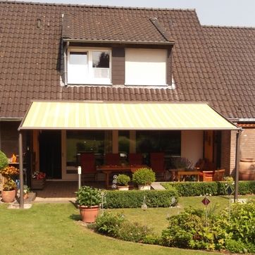 Weinor PlazaPro in Farbe DB 703 mit Aufdachmontage.