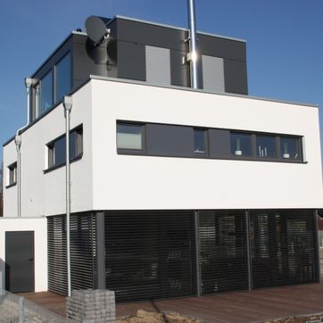 Neubau Putz/Vorhangfassade aus Kunststoff