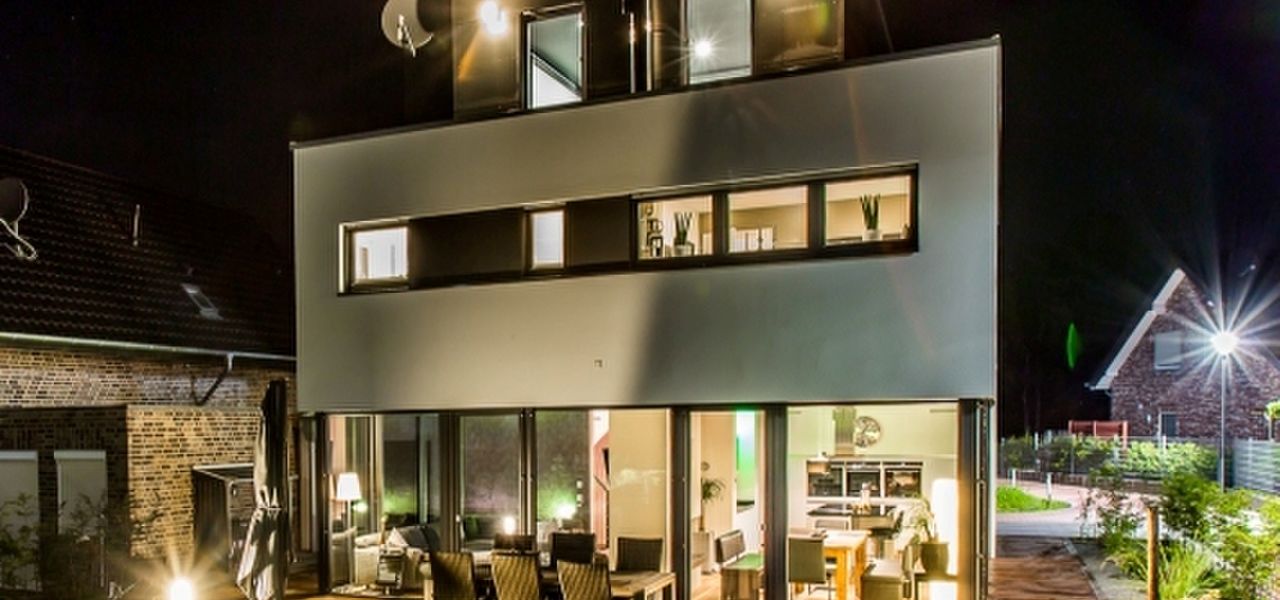 Neubau Putz/Vorhangfassade aus Kunststoff