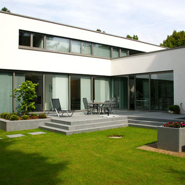 Neubau Putz Gartenseite