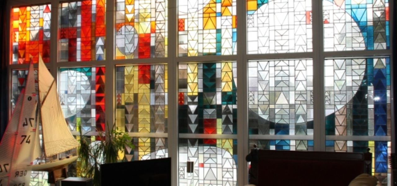 Weru Afino-One Fenster mit klassischer Bleiverglasung 